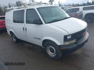 2000 GMC Safari Cargo with VIN 1GTDL19W8YB504401, listed as a IAAI auction lot 41692852 with Not Provided miles. Bid and sale history available at carsss.com. Image 1.