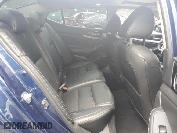 2018 Nissan Maxima S z VIN 1N4AA6AP2JC376348, wystawiony jako Copart lot #57716175 z przebiegiem 80 469 mil mil oraz Szkoda całkowita • Salvage title. Historia ofert i sprzedaży dostępna na DreamBid. Obrazek 10.