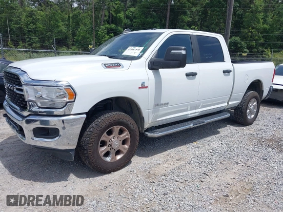 2024 Ram 2500 Big Horn z VIN 3C6UR5DL4RG154221, wystawiony jako IAAI lot #42462540 z przebiegiem 36 235 mil mil oraz . Historia ofert i sprzedaży dostępna na DreamBid. Obrazek 2.