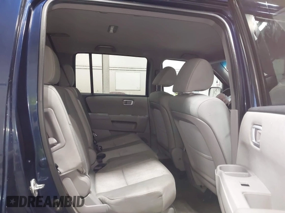 2014 Honda Pilot LX with VIN 5FNYF4H28EB015045, listed as a IAAI auction lot 40132499 with 139,845 mi miles and . Bid and sale history available at DreamBid. Image 8.