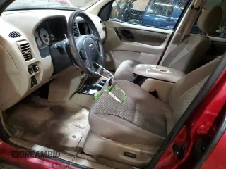 2004 Ford Escape XLT z VIN 1FMYU03164KA62973, wystawiony jako Copart lot #57392315 z przebiegiem 90 229 mil mil oraz Szkoda całkowita • Salvage title. Historia ofert i sprzedaży dostępna na DreamBid. Obrazek 7.