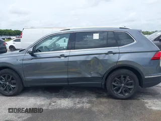 2024 Volkswagen Tiguan SE z VIN 3VV3B7AX9RM196186, wystawiony jako IAAI lot #42769059 z przebiegiem 16 258 mil mil oraz . Historia ofert i sprzedaży dostępna na DreamBid. Obrazek 14.