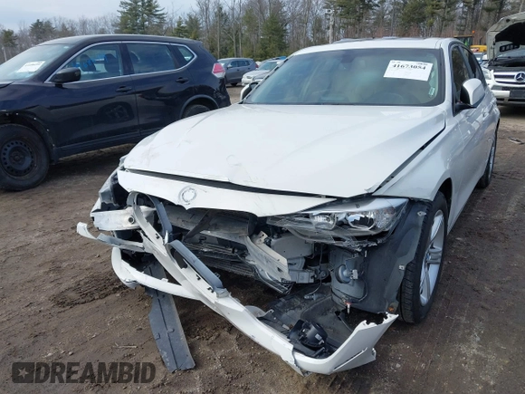 2014 BMW 3 Series 320i xDrive с VIN WBA3C3C56EP661301, выставлен на аукционе IAAI как лот 41673054 с пробегом 78 741 миль миль и . История ставок и продаж доступна на DreamBid. Изображение 6.