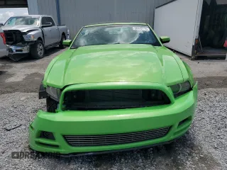 2013 Ford Mustang V6 с VIN 1ZVBP8EM3D5228384, выставлен на аукционе Copart как лот 60440115 с пробегом 142 124 миль миль и Списание • Salvage title. История ставок и продаж доступна на DreamBid. Изображение 5.