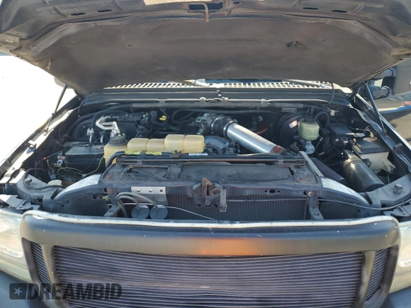 2000 Ford Excursion Limited с VIN 1FMNU42S7YED18014, выставлен на аукционе Copart как лот 52730495 с пробегом 153 596 миль миль и Списание • Salvage title. История ставок и продаж доступна на DreamBid. Изображение 12.