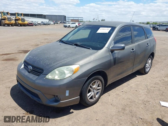 2005 Toyota Matrix STD with VIN 2T1KR32E05C399465, listed as a IAAI auction lot 42084140 with 147,281 mi miles. Bid and sale history available at carsss.com. Image 2.