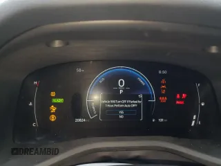 2025 Toyota Camry LE z VIN 4T1DAACKXSU004632, wystawiony jako Copart lot #57882405 z przebiegiem 20 824 mil mil oraz Szkoda całkowita • Salvage title. Historia ofert i sprzedaży dostępna na DreamBid. Obrazek 9.