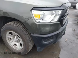 2021 Ram 1500 Tradesman z VIN 1C6RRFCGXMN714260, wystawiony jako IAAI lot #41866420 z przebiegiem 109 281 mil mil oraz . Historia ofert i sprzedaży dostępna na DreamBid. Obrazek 6.