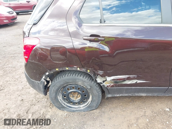 2016 Chevrolet Trax LT with VIN KL7CJLSB2GB754183, listed as a IAAI auction lot 41909178 with 115,683 mi miles. Bid and sale history available at carsss.com. Image 6.