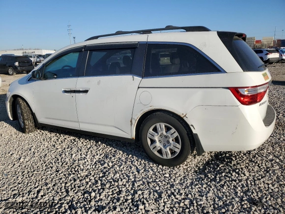 2011 Honda Odyssey LX with VIN 5FNRL5H23BB084501, listed as a Copart auction lot 48118105 with 317,420 mi miles and Salvage Title. Bid and sale history available at carsss.com. Image 2.