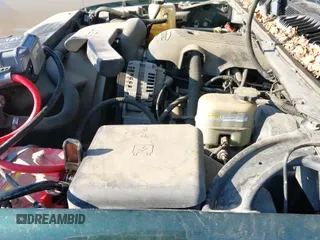 2002 Chevrolet Suburban LT z VIN 1GNFK16Z82J307761, wystawiony jako IAAI lot #42779355 z przebiegiem 150 021 mil mil oraz . Historia ofert i sprzedaży dostępna na DreamBid. Obrazek 12.