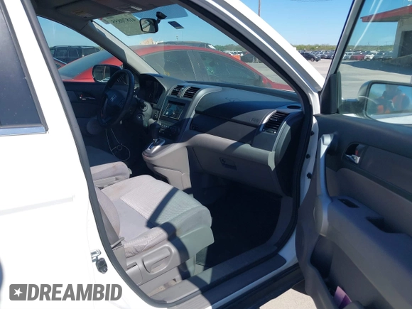 2007 Honda CR-V LX with VIN JHLRE38337C032302, listed as a IAAI auction lot 41870855 with 189,865 mi miles. Bid and sale history available at carsss.com. Image 5.