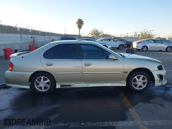 1999 Nissan Altima XE with VIN 1N4DL01D1XC266457, listed as a IAAI auction lot 41378353 with 253,520 mi miles. Bid and sale history available at carsss.com. Image 13.