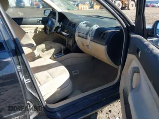 2003 Volkswagen Jetta GLS с VIN 3VWSK69M23M038677, выставлен на аукционе IAAI как лот 41760282 с пробегом 190 583 миль миль и . История ставок и продаж доступна на DreamBid. Изображение 5.