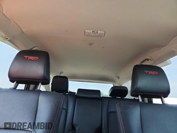 2020 Toyota 4Runner SR5 with VIN JTEBU5JR1L5810893, listed as a Copart auction lot 61157285 with 35,426 mi miles and Salvage title. Bid and sale history available at DreamBid. Image 10.