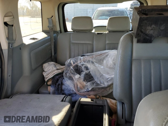 2003 Lincoln Aviator Premium z VIN 5LMEU78H63ZJ21718, wystawiony jako Copart lot #89216575 z przebiegiem 182 697 mil mil oraz Szkoda całkowita • Salvage title. Historia ofert i sprzedaży dostępna na DreamBid. Obrazek 10.