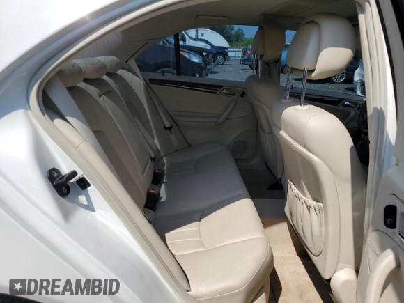 2007 Mercedes-Benz C 280 Luxury z VIN WDBRF92H67F923814, wystawiony jako Copart lot #60515625 z przebiegiem 87 502 mil mil oraz Szkoda całkowita • Salvage title. Historia ofert i sprzedaży dostępna na DreamBid. Obrazek 10.