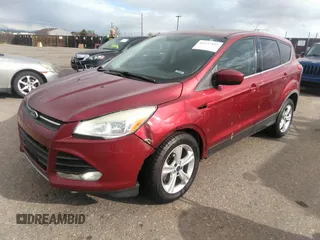 2015 Ford Escape SE with VIN 1FMCU9G96FUB94525, listed as a IAAI auction lot 42137422 with 139,476 mi miles. Bid and sale history available at carsss.com. Image 2.