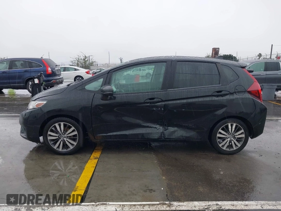 2015 Honda Fit EX-L with VIN 3HGGK5H8XFM715360, listed as a IAAI auction lot 41579712 with 187,054 mi miles. Bid and sale history available at carsss.com. Image 13.