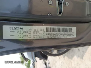 2020 Jeep Cherokee Limited z VIN 1C4PJLDB3LD614479, wystawiony jako IAAI lot #42363037 z przebiegiem 100 767 mil mil oraz . Historia ofert i sprzedaży dostępna na DreamBid. Obrazek 9.