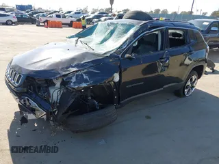 2019 Jeep Compass Limited with VIN 3C4NJDCB6KT653901, listed as a IAAI auction lot 42338815 with 87,909 mi miles and . Bid and sale history available at DreamBid. Image 2.