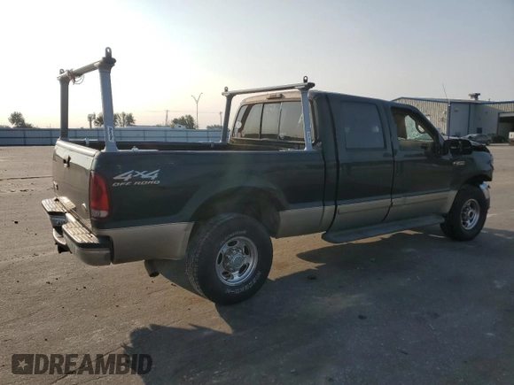 2001 Ford Super Duty F-250 XL with VIN 1FTNW21L11EB43083, listed as a Copart auction lot 70609164 with 231,581 mi miles and Salvage Title. Bid and sale history available at carsss.com. Image 3.