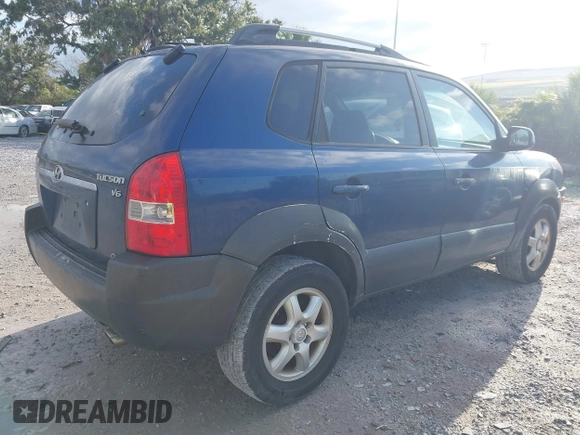 2005 Hyundai Tucson GLS with VIN KM8JN72D25U062364, listed as a IAAI auction lot 42247915 with 214,068 mi miles and . Bid and sale history available at DreamBid. Image 4.