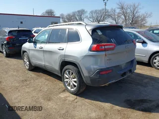 2014 Jeep Cherokee Limited with VIN 1C4PJMDS0EW232018, listed as a IAAI auction lot 41892070 with 224,372 mi miles. Bid and sale history available at carsss.com. Image 3.