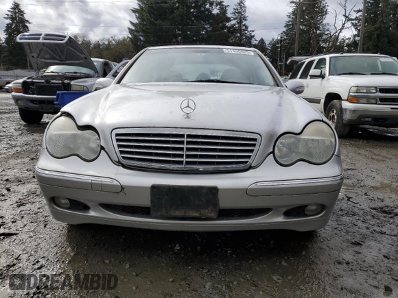 2002 Mercedes-Benz C with VIN WDBRF61J72F268526, listed as a Copart auction lot 51350405 with 113,128 mi miles and Salvage Title. Bid and sale history available at carsss.com. Image 5.