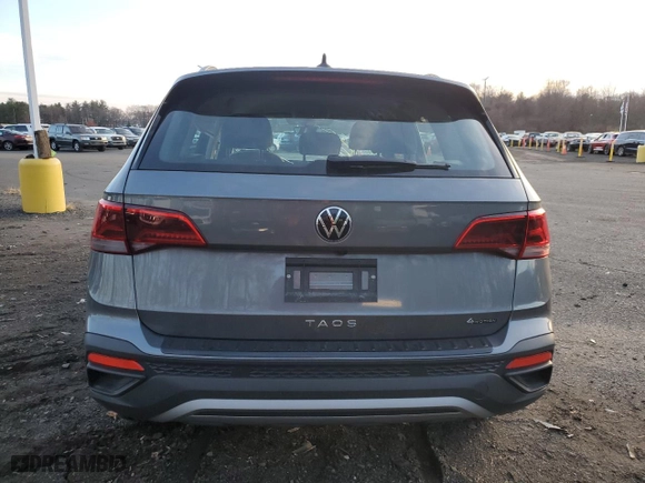 2024 Volkswagen Taos S with VIN 3VV8X7B2XRM080392, listed as a Copart auction lot 82410604 with 6,966 mi miles and Salvage Title. Bid and sale history available at carsss.com. Image 6.