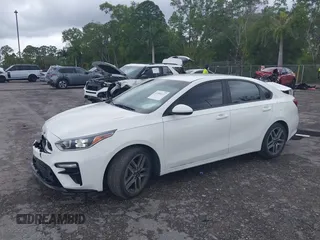 2019 Kia Forte S z VIN 3KPF34AD3KE119391, wystawiony jako IAAI lot #41990111 z przebiegiem 21 904 mil mil oraz . Historia ofert i sprzedaży dostępna na DreamBid. Obrazek 17.