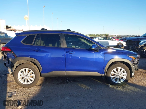 2024 Toyota Corolla Cross LE with VIN 7MUBAABG4RV092431, listed as a IAAI auction lot 41012071 with 4,641 mi miles and . Bid and sale history available at DreamBid. Image 14.