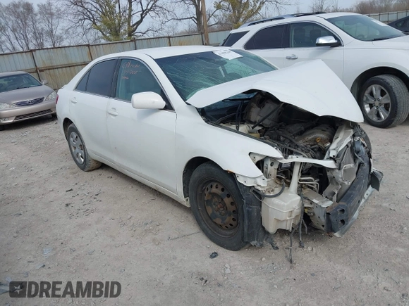 2009 Toyota Camry with VIN 4T4BE46K09R119846, listed as a IAAI auction lot 41808348 with 176,080 mi miles. Bid and sale history available at carsss.com. Image 1.
