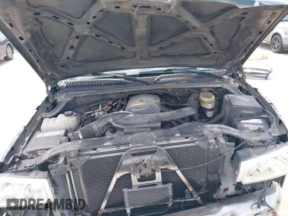 2003 Chevrolet Suburban LS with VIN 3GNEC16Z93G101439, listed as a IAAI auction lot 40360593 with 255,629 mi miles and . Bid and sale history available at DreamBid. Image 10.