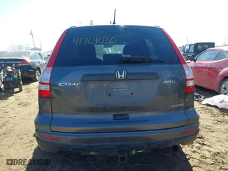 2011 Honda CR-V SE with VIN 5J6RE4H40BL108007, listed as a IAAI auction lot 41701030 with 125,813 mi miles. Bid and sale history available at carsss.com. Image 16.