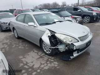 2004 Lexus ES 330 with VIN JTHBA30G045029624, listed as a IAAI auction lot 42006744 with 116,444 mi miles. Bid and sale history available at carsss.com. Image 1.
