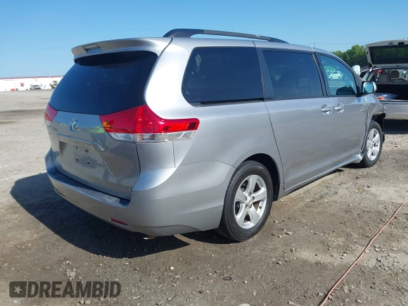 2012 Toyota Sienna LE AAS с VIN 5TDKK3DC5CS207090, выставлен на аукционе IAAI как лот 42100711 с пробегом 139 638 миль миль и . История ставок и продаж доступна на DreamBid. Изображение 4.