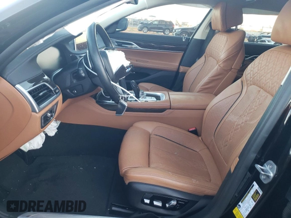 2020 BMW 7 Series 740i with VIN WBA7T2C07LGL17103, listed as a Copart auction lot 88327695 with 0 mi miles and Salvage Title. Bid and sale history available at carsss.com. Image 7.