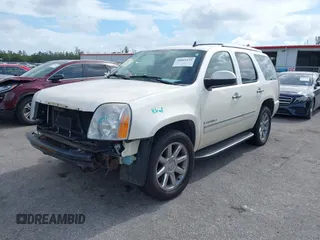 2009 GMC Yukon Denali z VIN 1GKFK032X9R236556, wystawiony jako IAAI lot #40805429 z przebiegiem 183 042 mil mil oraz . Historia ofert i sprzedaży dostępna na DreamBid. Obrazek 2.