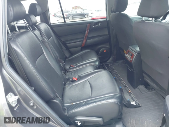 2013 Toyota Highlander Limited z VIN 5TDDK3EH0DS201184, wystawiony jako IAAI lot #42428945 z przebiegiem 179 518 mil mil oraz . Historia ofert i sprzedaży dostępna na DreamBid. Obrazek 8.