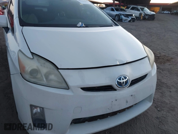 2010 Toyota Prius II with VIN JTDKN3DU5A5182095, listed as a IAAI auction lot 42152366 with 390,401 mi miles and . Bid and sale history available at carsss.com. Image 6.