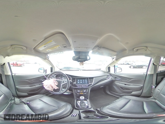 2020 Buick Encore Essence z VIN KL4CJGSB7LB057428, wystawiony jako Copart lot #49545085 z przebiegiem 72 644 mil mil oraz Szkody całkowita. Historia ofert i sprzedaży dostępna na DreamBid. Obrazek 13.