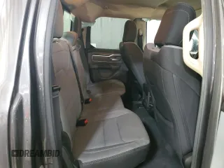 2020 Ram 1500 Big Horn z VIN 1C6SRFBT8LN120507, wystawiony jako Copart lot #57558095 z przebiegiem 57 993 mil mil oraz Szkoda całkowita • Salvage title. Historia ofert i sprzedaży dostępna na DreamBid. Obrazek 10.