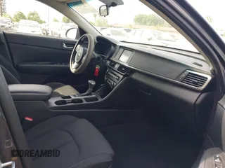 2018 Kia Optima LX z VIN KNAGT4L36J5216858, wystawiony jako IAAI lot #42149047 z przebiegiem 121 845 mil mil oraz . Historia ofert i sprzedaży dostępna na DreamBid. Obrazek 5.