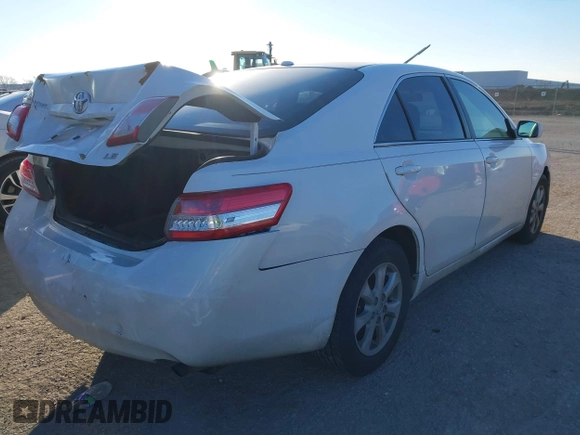 2011 Toyota Camry LE z VIN 4T4BF3EK4BR201724, wystawiony jako IAAI lot #41151679 z przebiegiem 155 972 mil mil oraz . Historia ofert i sprzedaży dostępna na DreamBid. Obrazek 4.