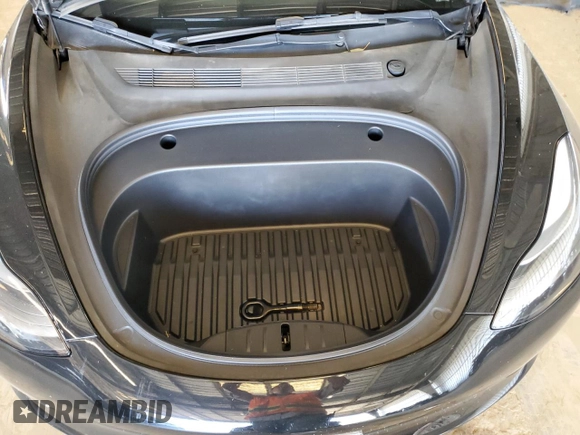2023 Tesla Model 3 z VIN 5YJ3E1EA4PF458674, wystawiony jako Copart lot #60168815 z przebiegiem 49 007 mil mil oraz Szkoda całkowita • Salvage title. Historia ofert i sprzedaży dostępna na DreamBid. Obrazek 11.