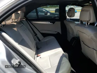 2014 Mercedes-Benz C 250 Sport z VIN WDDGF4HB1EG248594, wystawiony jako Copart lot #57993475 z przebiegiem 100 220 mil mil oraz Czysty tytuł • Clean title. Historia ofert i sprzedaży dostępna na DreamBid. Obrazek 10.
