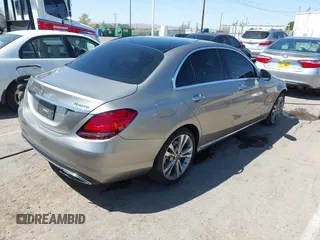2019 Mercedes-Benz C 300 с VIN 55SWF8EB4KU314142, выставлен на аукционе IAAI как лот 41999022 с пробегом 47 150 миль миль и . История ставок и продаж доступна на DreamBid. Изображение 4.