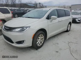 2020 Chrysler Pacifica Touring with VIN 2C4RC1FG5LR152522, listed as a Copart auction lot 47253245 with 43,020 mi miles and Salvage Title. Bid and sale history available at carsss.com. Image 1.