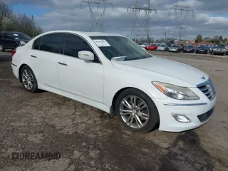 2013 Hyundai Genesis 3.8L with VIN KMHGC4DD1DU237732, listed as a IAAI auction lot 41911514 with 121,266 mi miles. Bid and sale history available at carsss.com. Image 1.